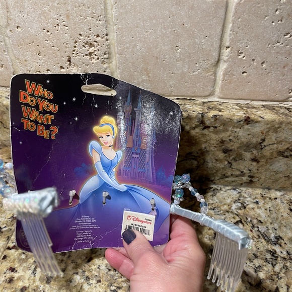 ❤️ DISNEY PRINCESS CINDERELLA DRESS UP CROWN NEW - Picture 4 of 4